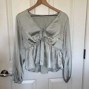 Satin Abercrombie and fitch 2020 blouse worn once